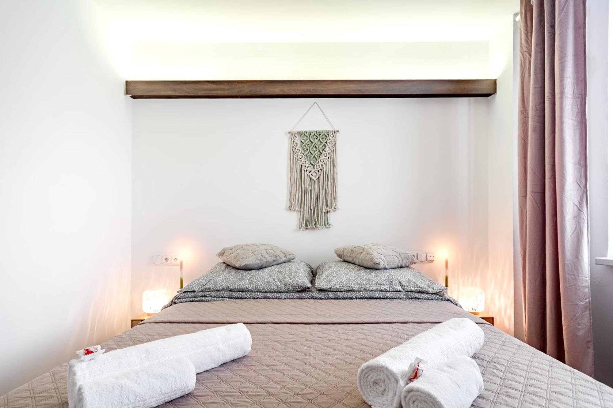 Natural-Style Apartment In The Centre Of Bratislava Eksteriør billede